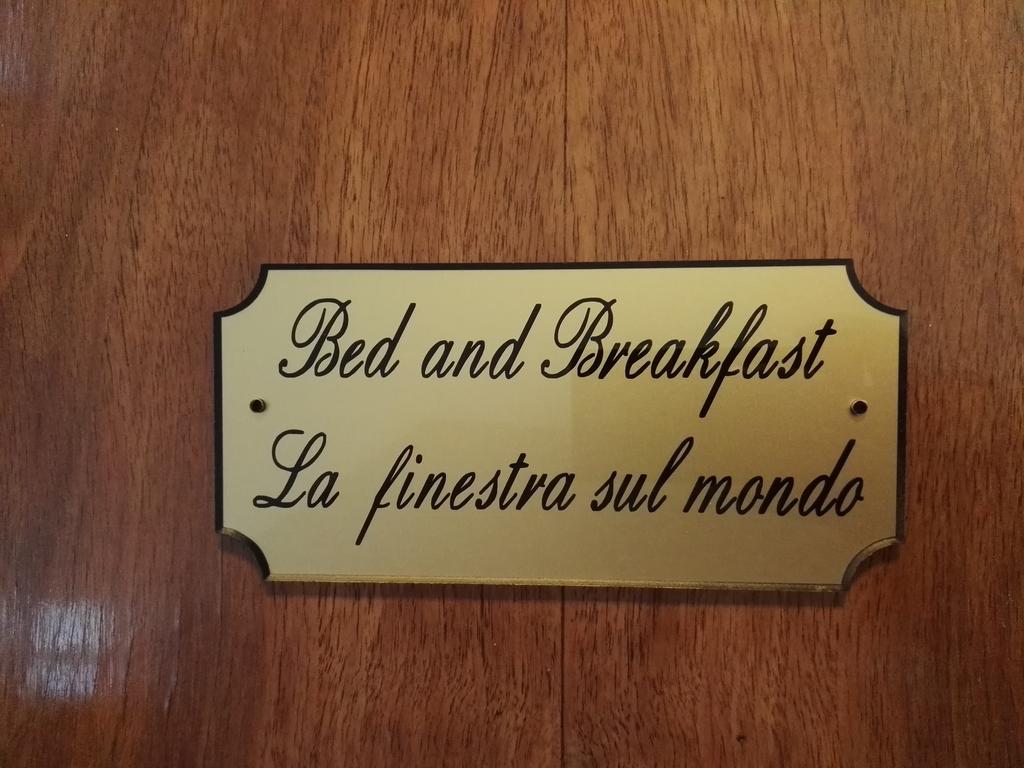 La Finestra Sul Mondo B&B Roma Exterior foto